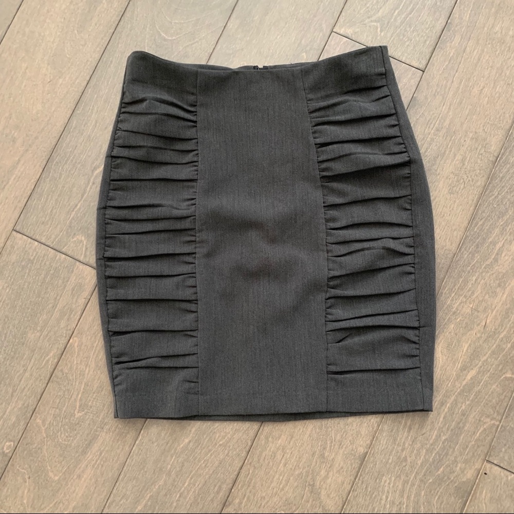 Forever 21 pleated skirt